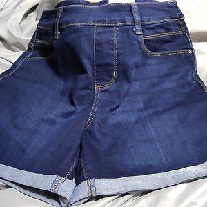 * NWT*  Time and Tru shorts size 4/6 elastic waist